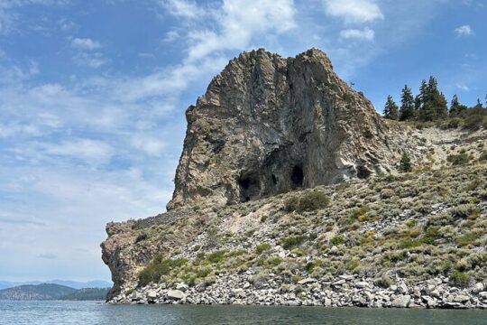 Clear Kayak Paddle Tour at Cave Rock